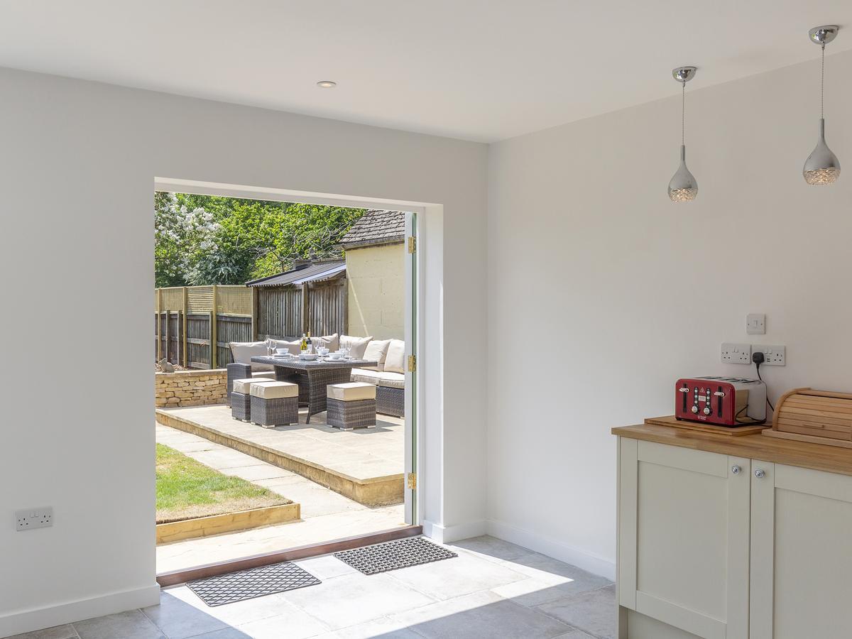 Villa South Winds Bourton-on-the-Water Exterior foto