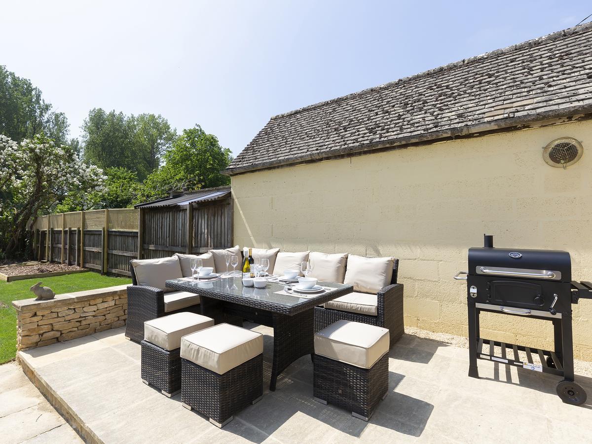 Villa South Winds Bourton-on-the-Water Exterior foto